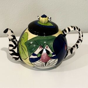 Clancy the Cat Teapot by Lynda Corneille – Blue Sky, 2009